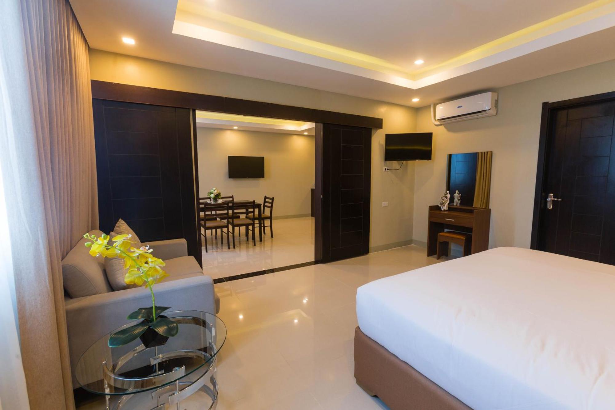 Iloilo Gateway Hotel And Suites Pavia Экстерьер фото